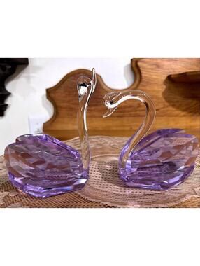 Pair Large Diamond Cut Purple Crystal Swan Figurines Paperweight Statue 5” Rare